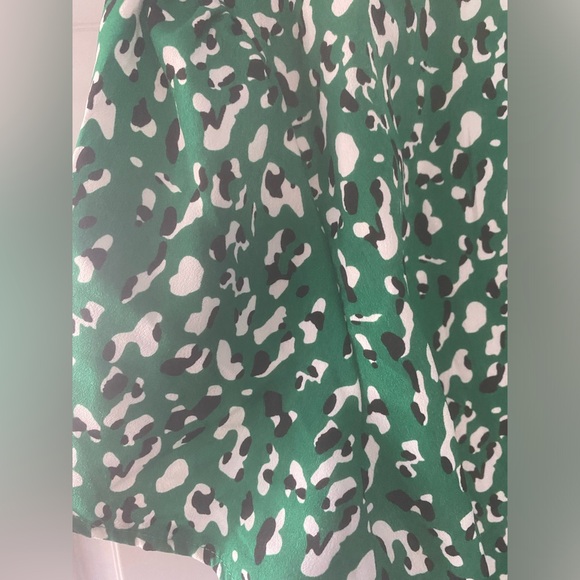 MISSGUIDED GREEN CHEETAH PRINT DRESS - Picture 8 of 10